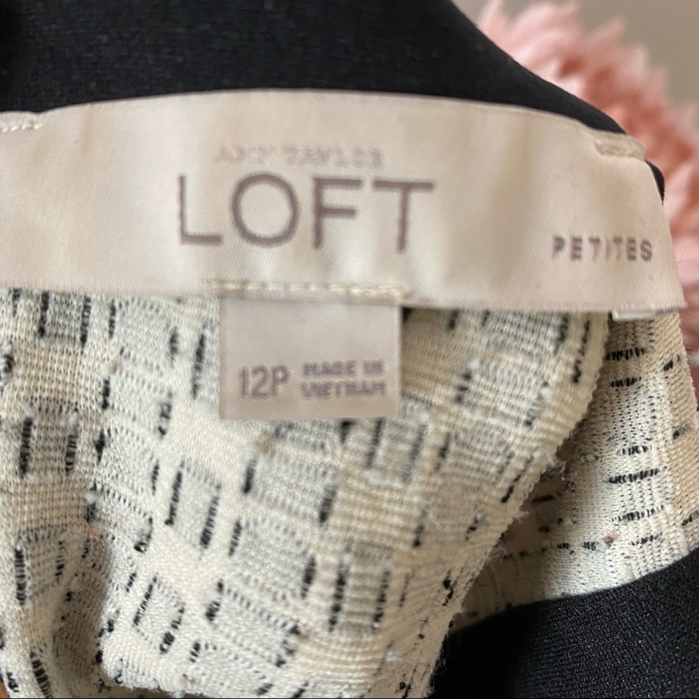LOFT geometric Sleevless stretch dress - Picture 2 of 7